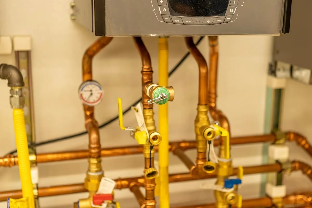 Licensed technician providing Sewer Cleanout for a homeowner in Sierra Vista Southeast